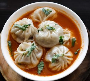 पिरो मसालेदार खानाले बढ्दो ग्यास्ट्रिक: नेपालको ‘राष्ट्रिय रोग’ बन्दै, लाखौं प्रभावित!